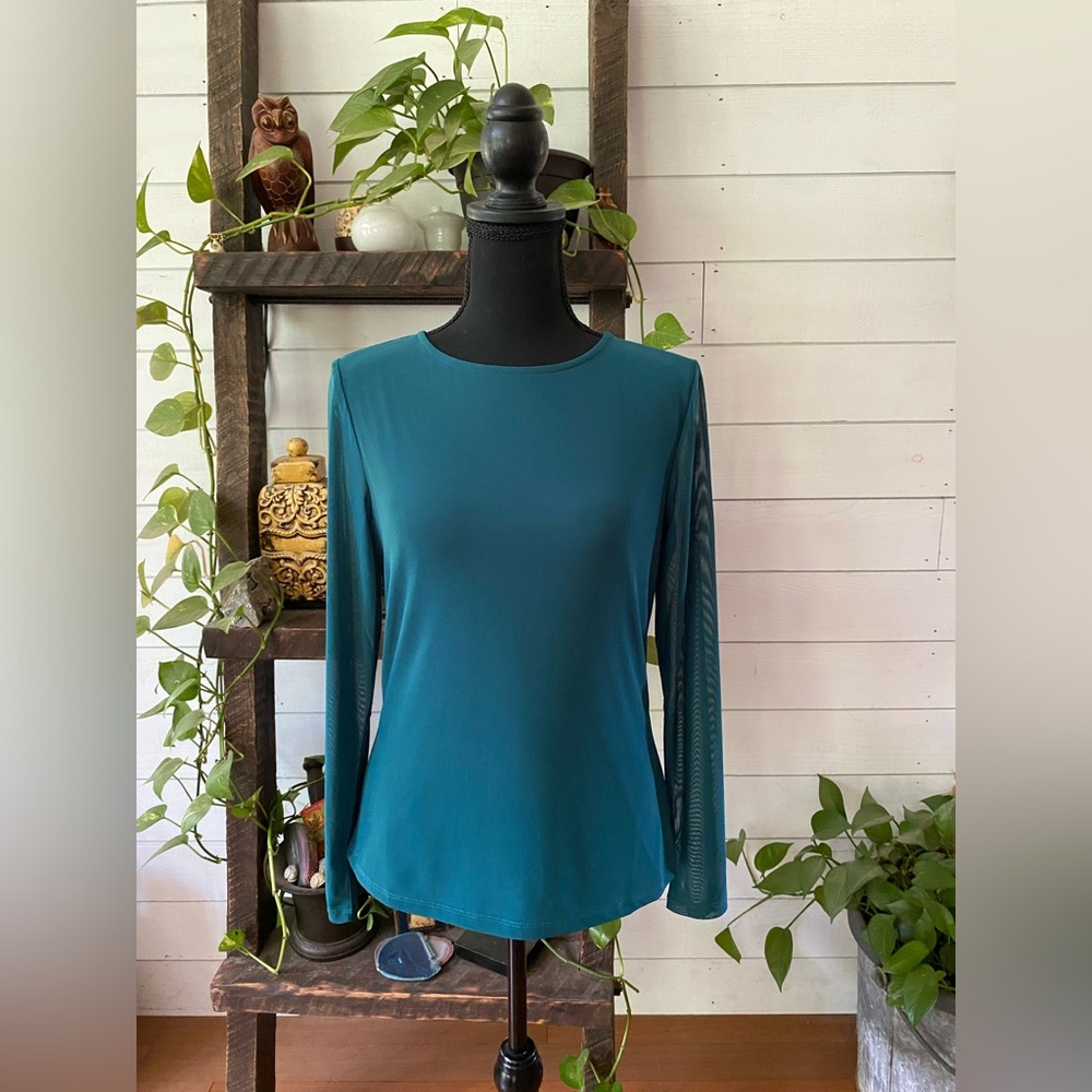 Kaileigh: Green Teal Stretchy Long Sleeve Women's Top With Outer Lace Shell - Picture 13 of 16